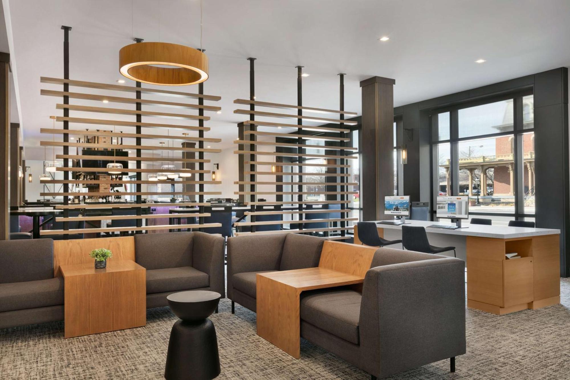 Doubletree By Hilton Canton Downtown Esterno foto