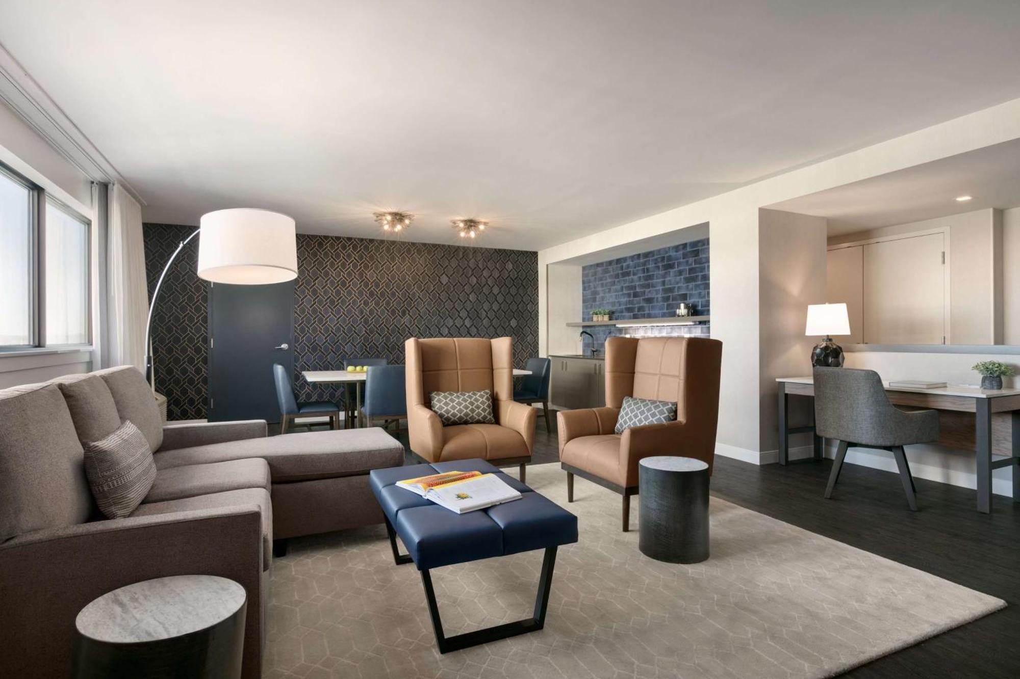 Doubletree By Hilton Canton Downtown Esterno foto